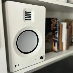 Nuovo - Kanto TUK, Diffusori Attivi da Scaffale con Tweeter AMT e USB DAC