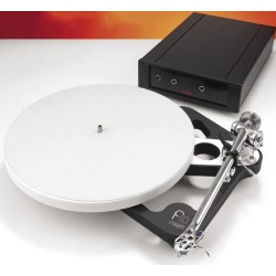 Giradischi Hi-Fi Trazione a Cinghia Rega Planar 10